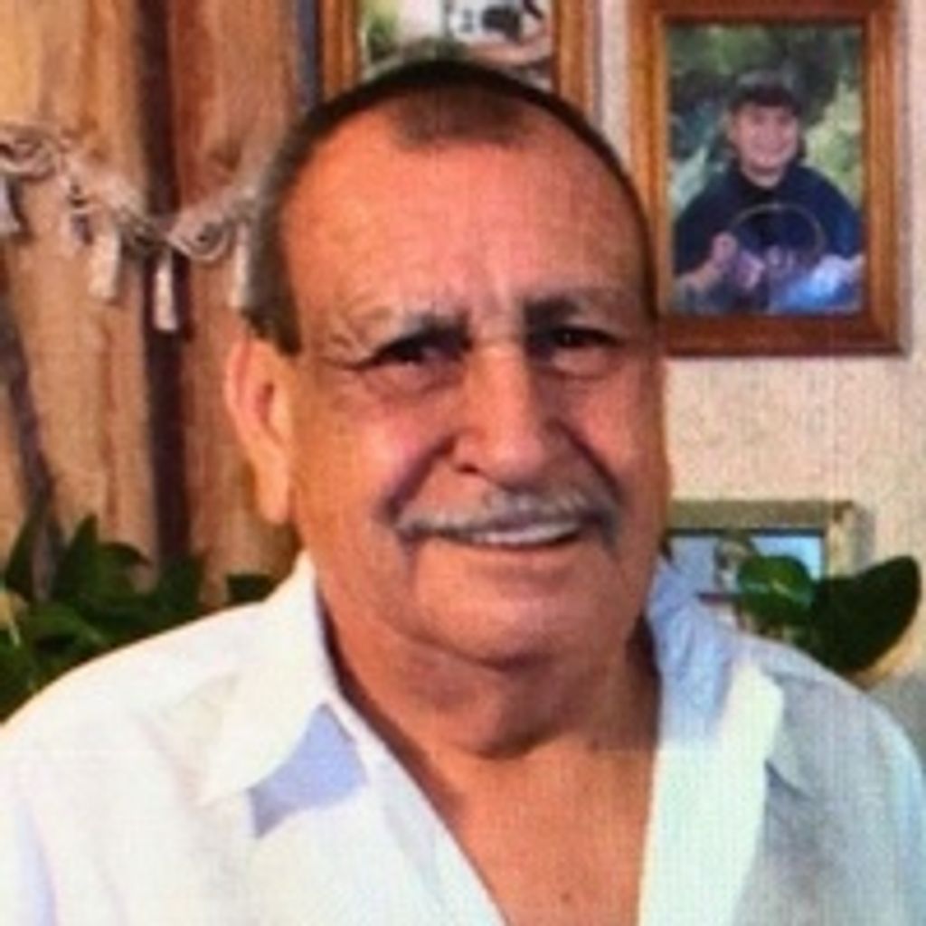 Eduardo Montoya Profile Photo