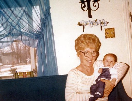 Eleanor Bruce photo gallery thumbnail 5 of 107