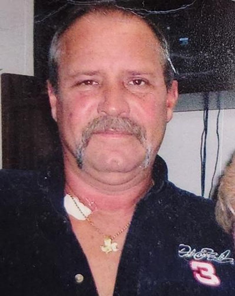 Steven Tragg Mundy Profile Photo