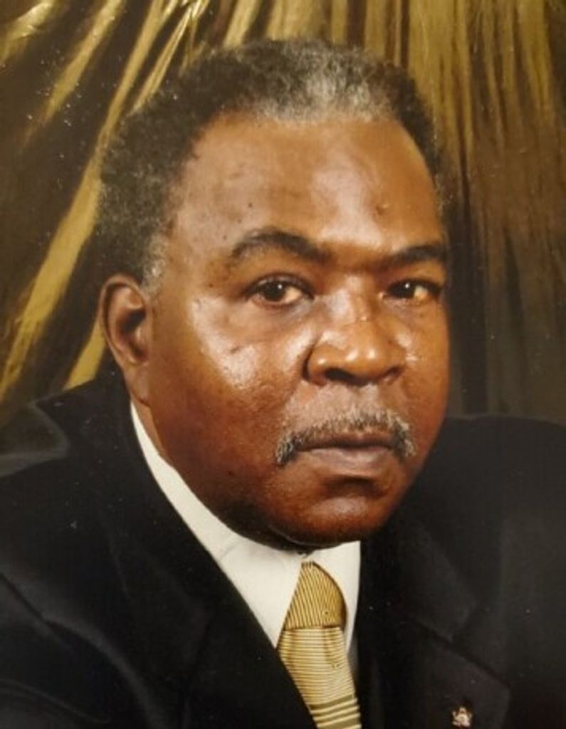 Louis Edward Lacey Profile Photo