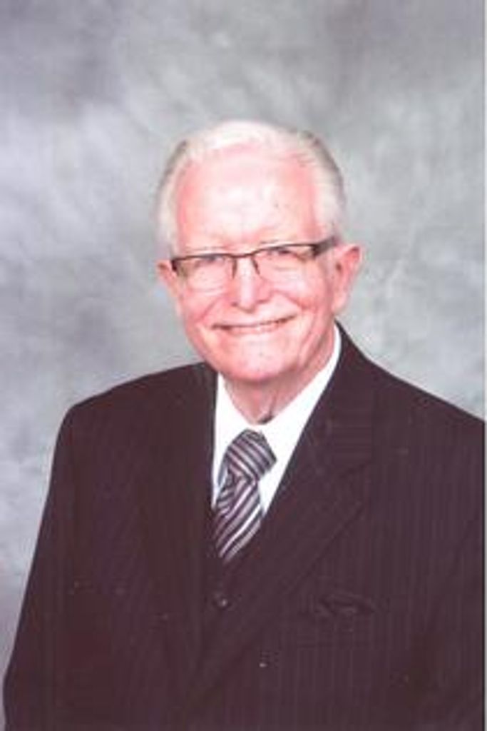 Dr. Robert LaMay
