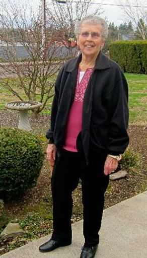 Helen Joyce Smith Profile Photo