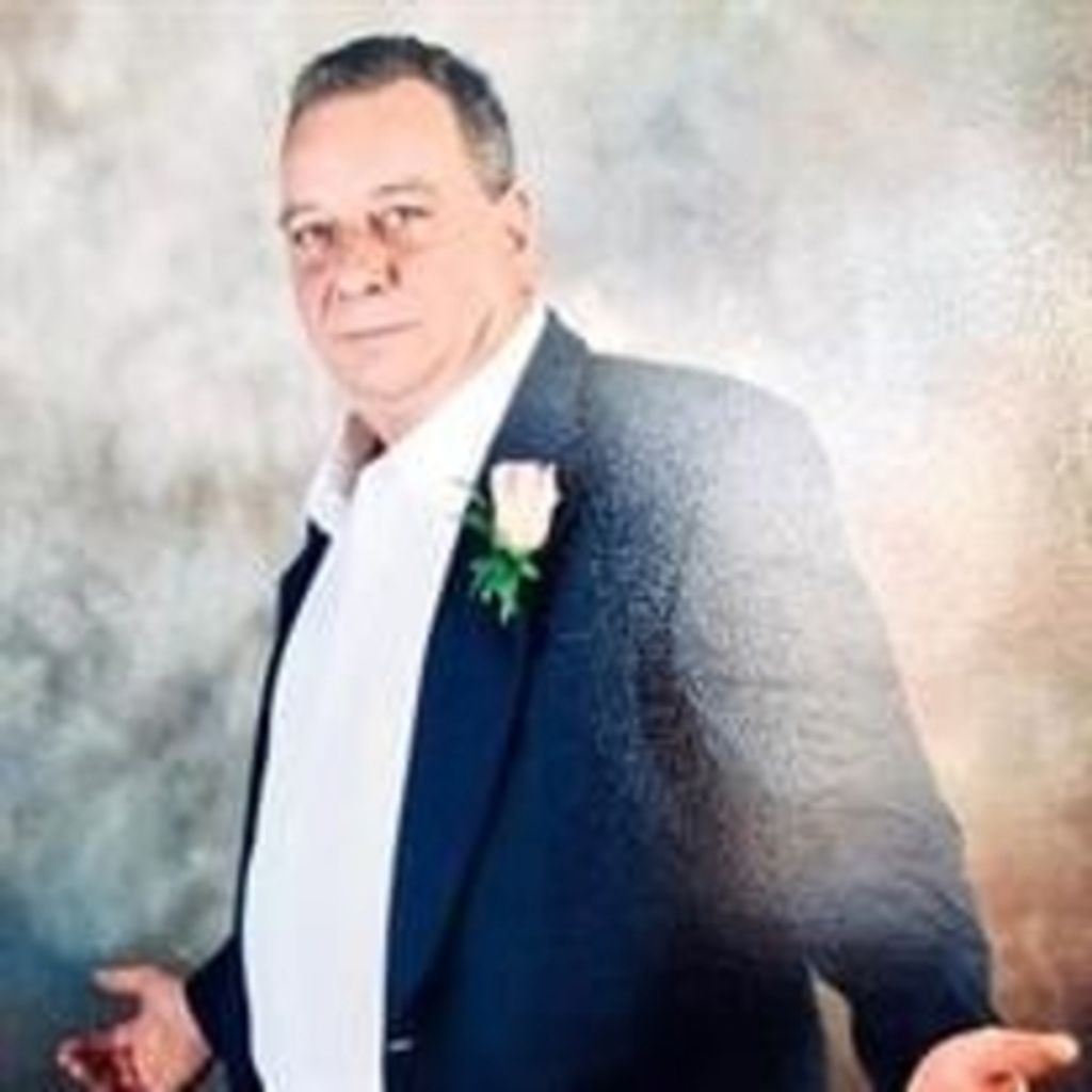 Robert Edwards Profile Photo