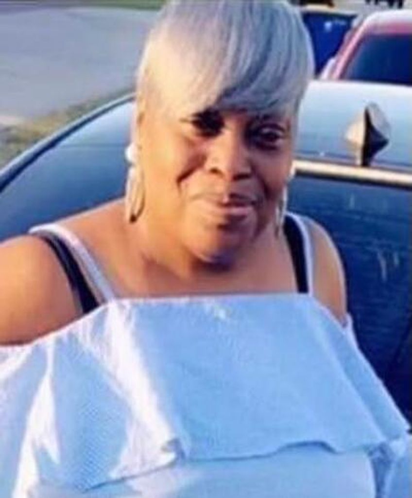 Queenie Elizabeth Gadson Profile Photo