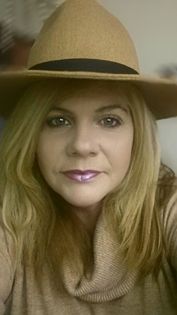 Angela Dawn (Lee)  Whitfield