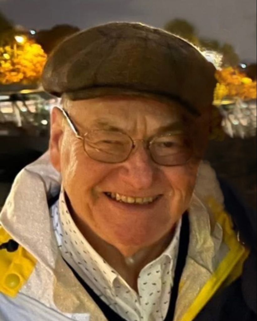Larry Dahleen Profile Photo
