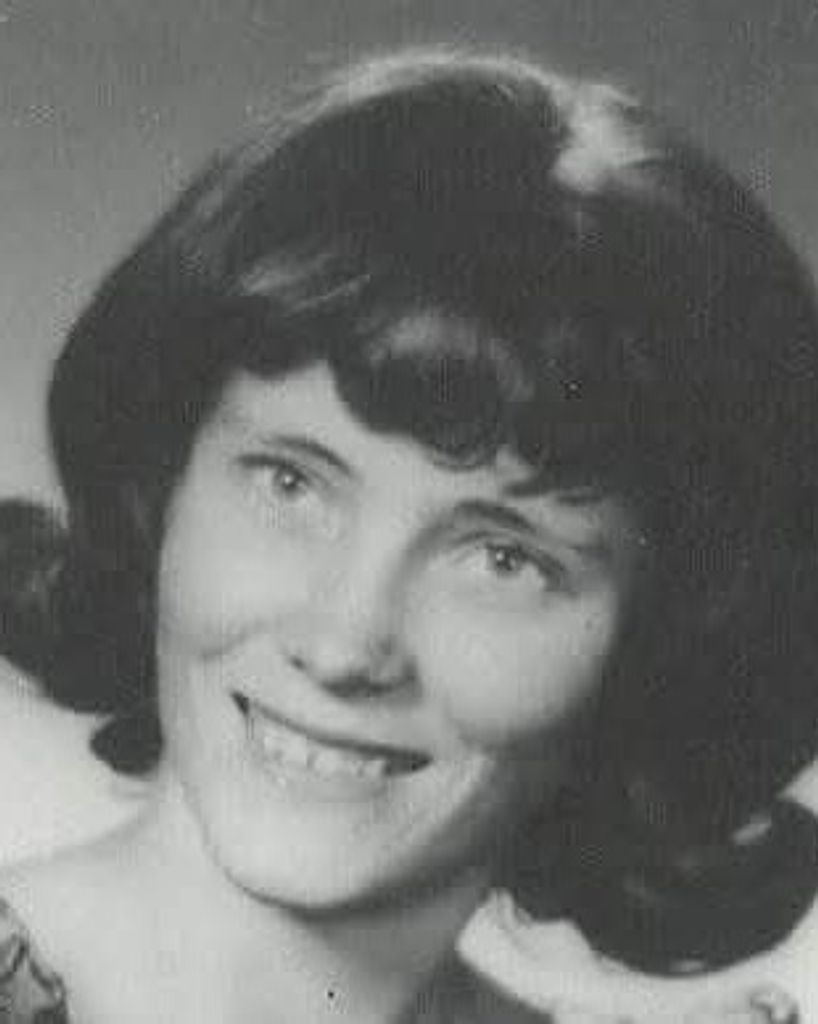 RoseMarie Lambertsen Walker Profile Photo