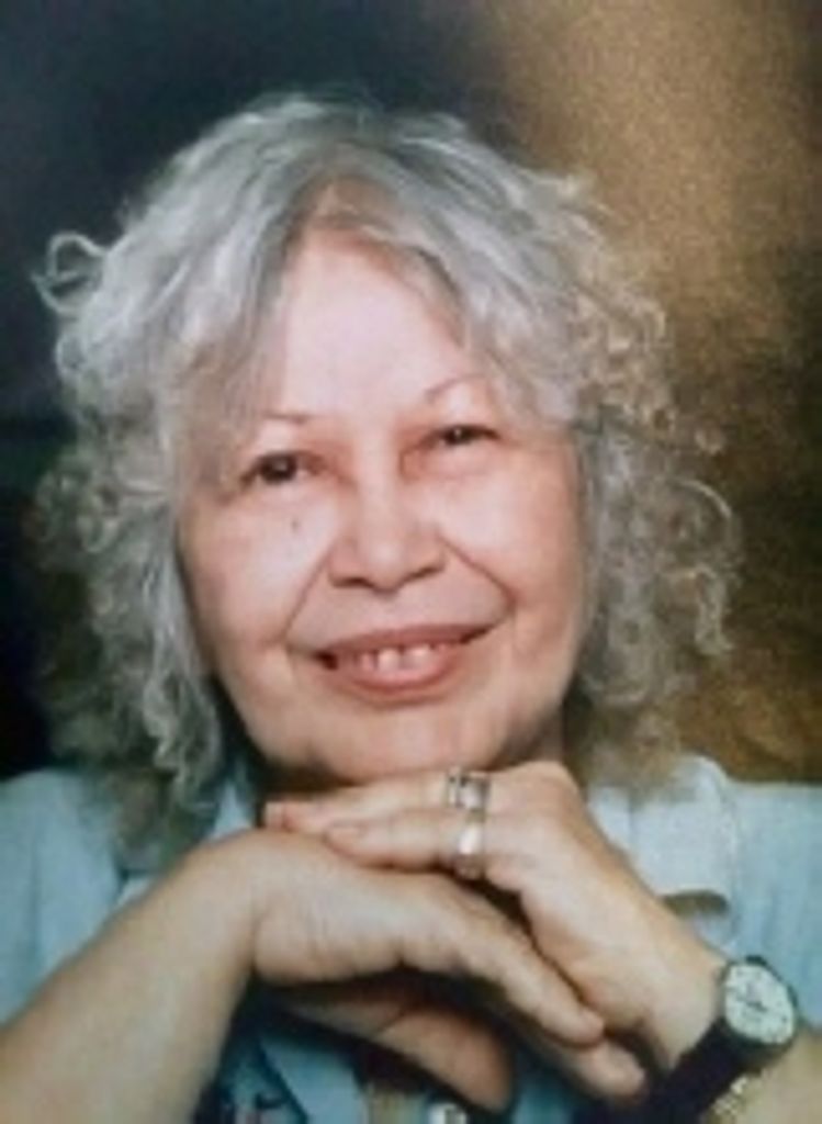 Gladys E Lopez