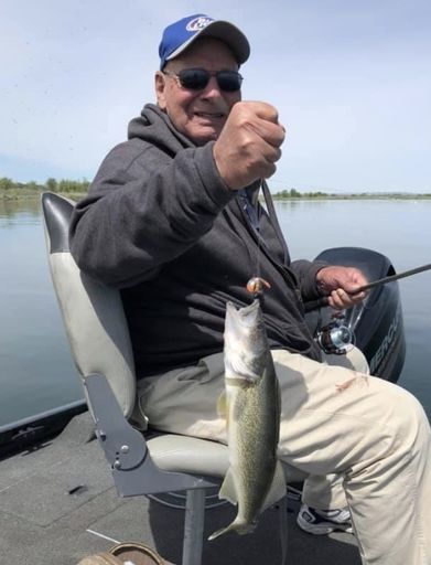 Robert Earle Profile Photo