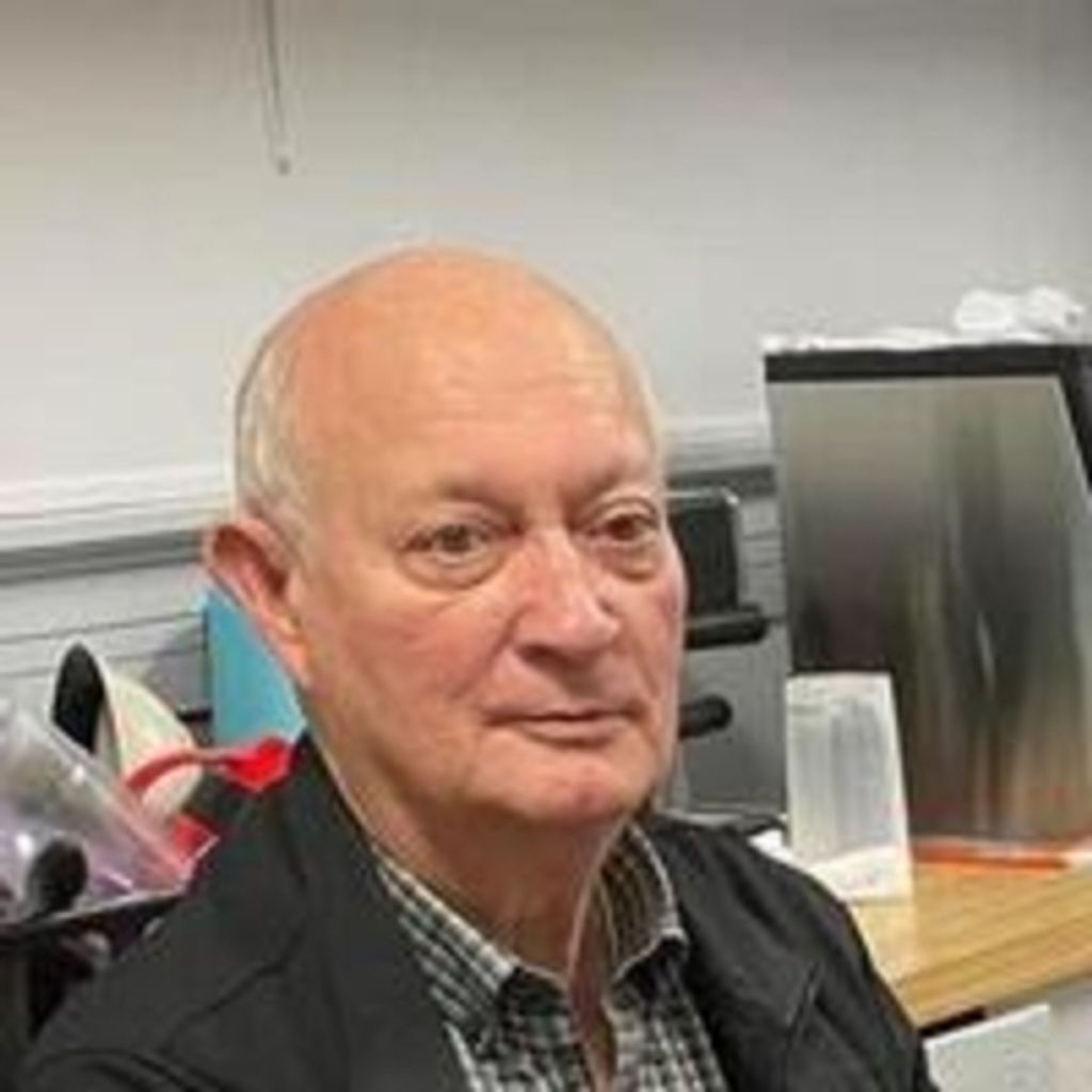 Neville Lamar Cuave Profile Photo