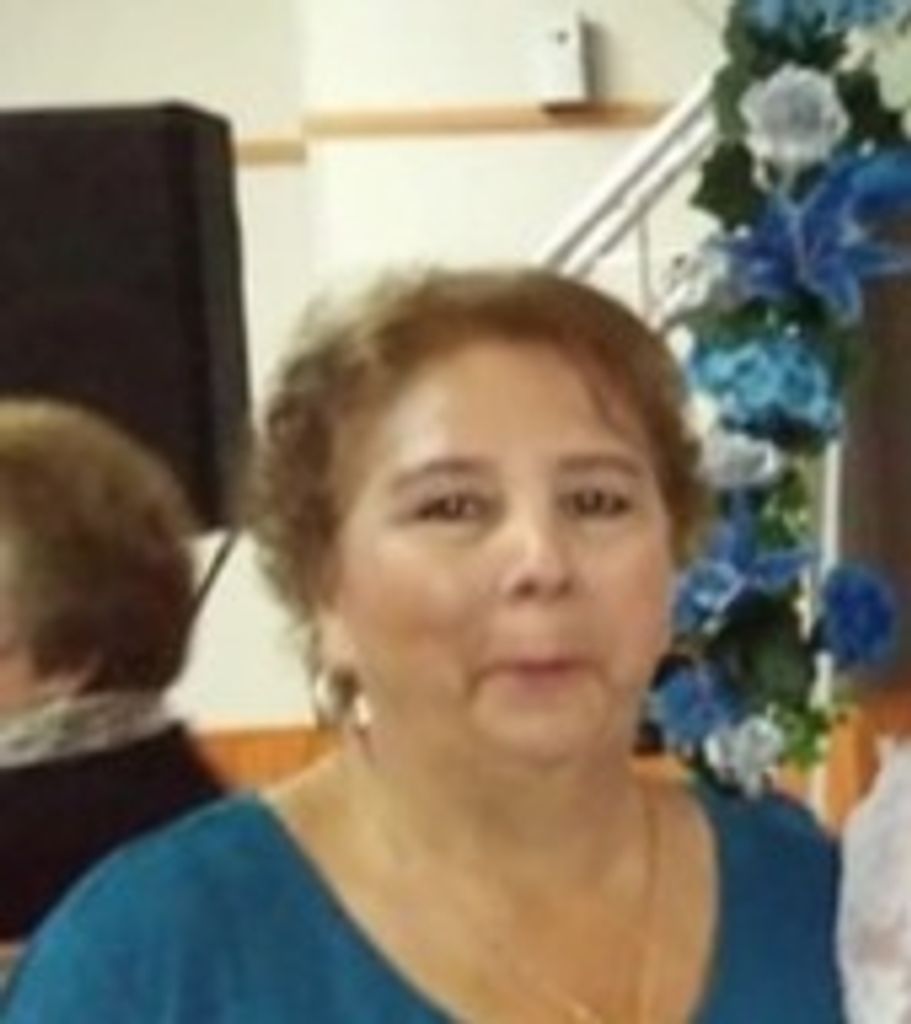 Maria C Benavides