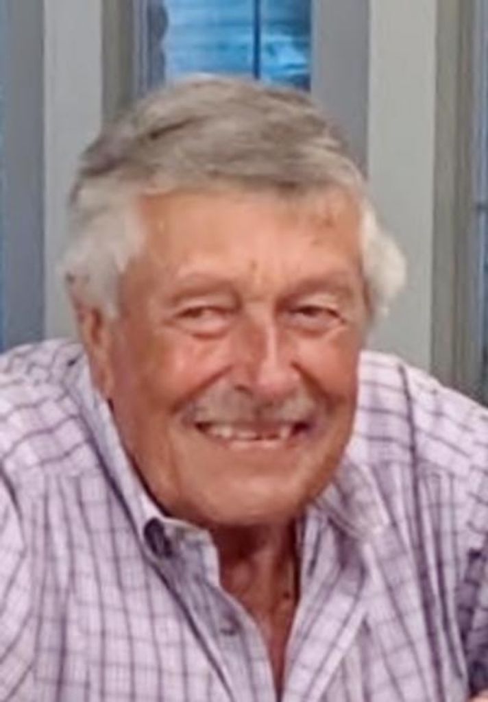 John L. "Lee" Benoit, Sr.