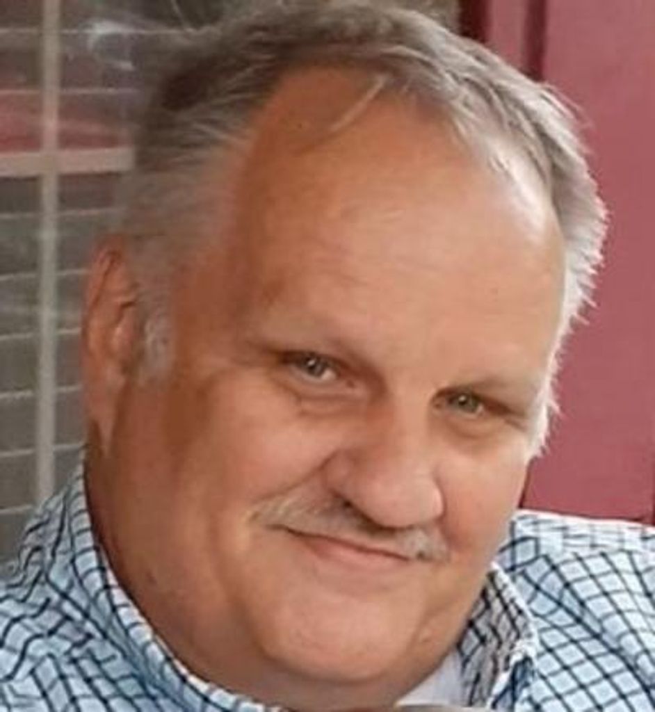 Joey L Russell Profile Photo