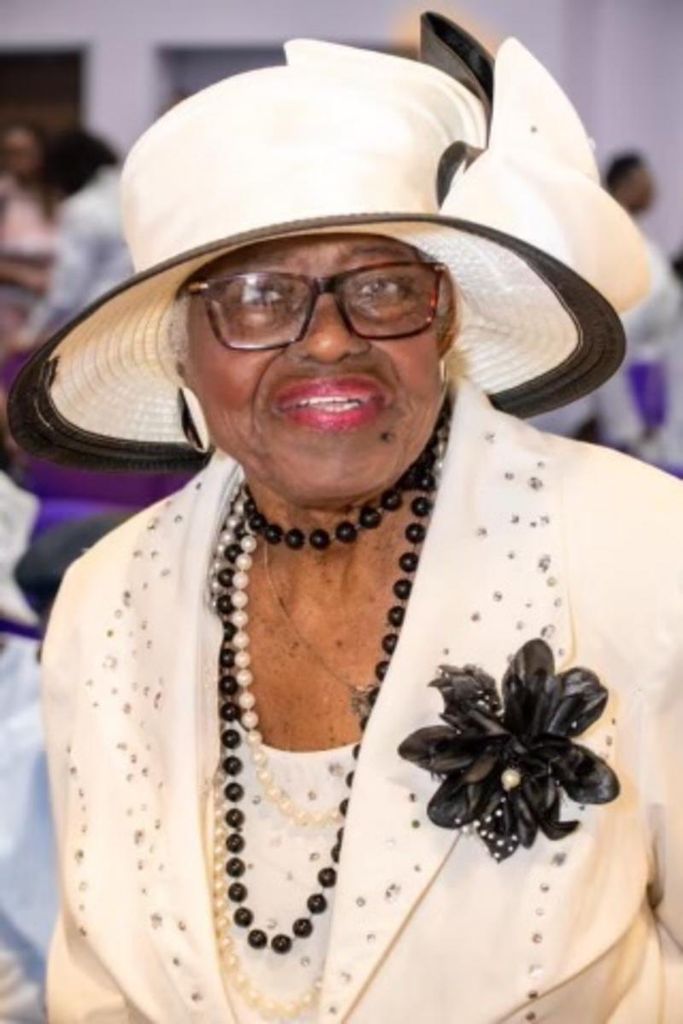 Effie Mae Lenued Profile Photo
