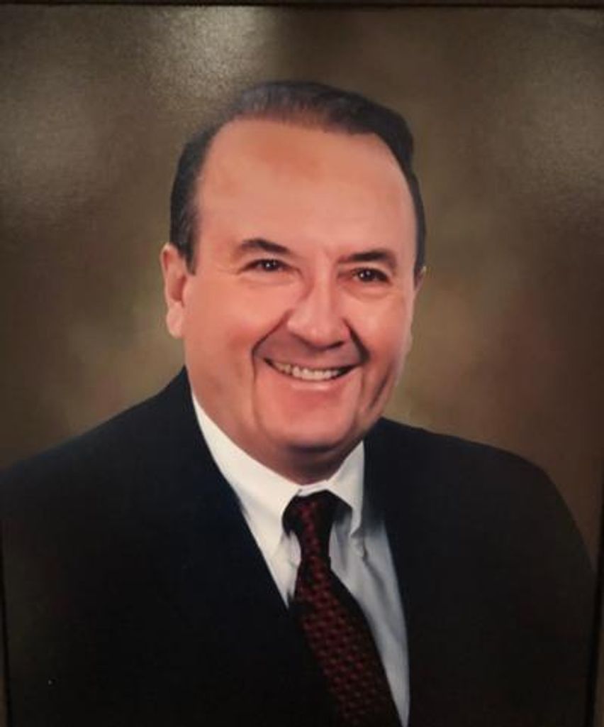 Harris Douglas Russell Profile Photo