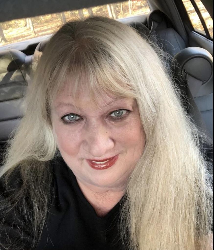 Deborah Clubb Cantrell Profile Photo