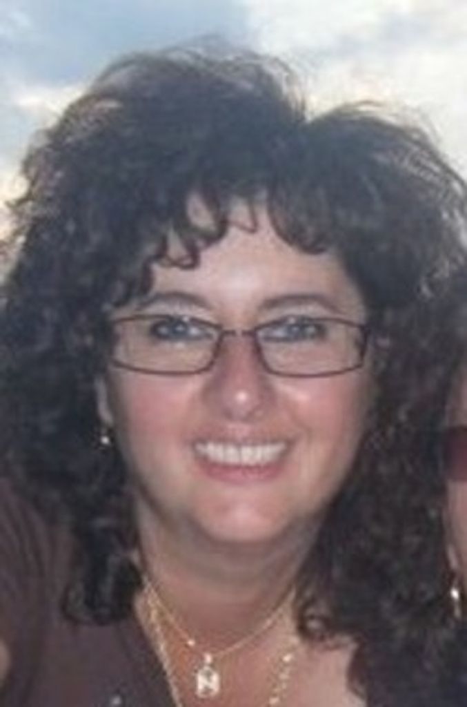 Nadine Bedarik Profile Photo