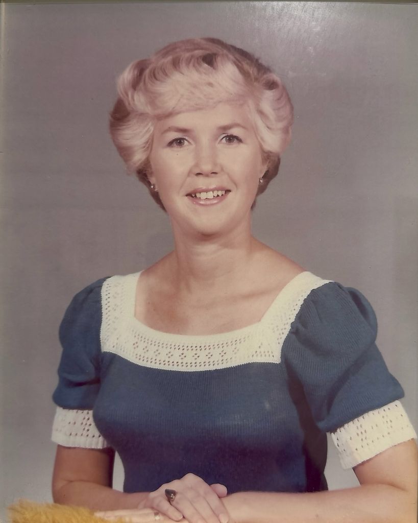 Waltraud "Angel" Schultz-Smallwood Profile Photo