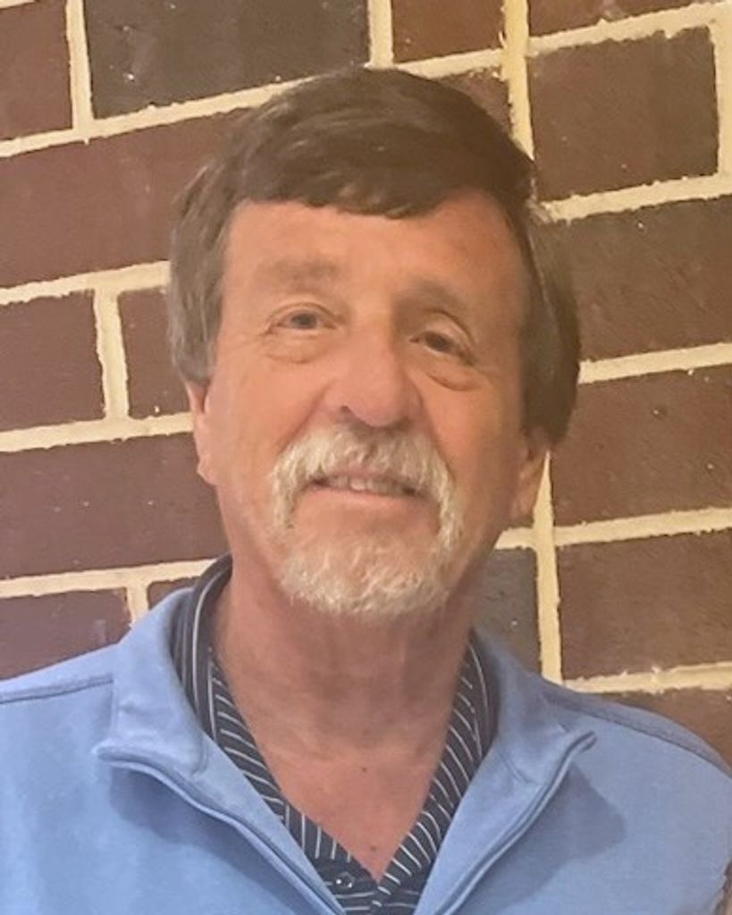 Phillip Gardner Simons Profile Photo