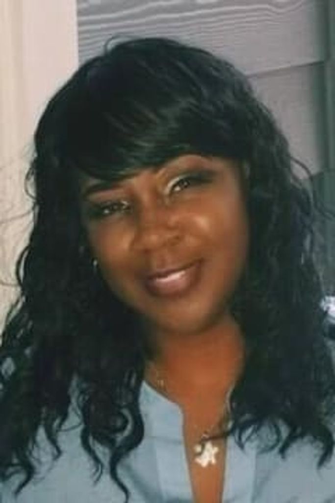 Marsha  Nesfield
