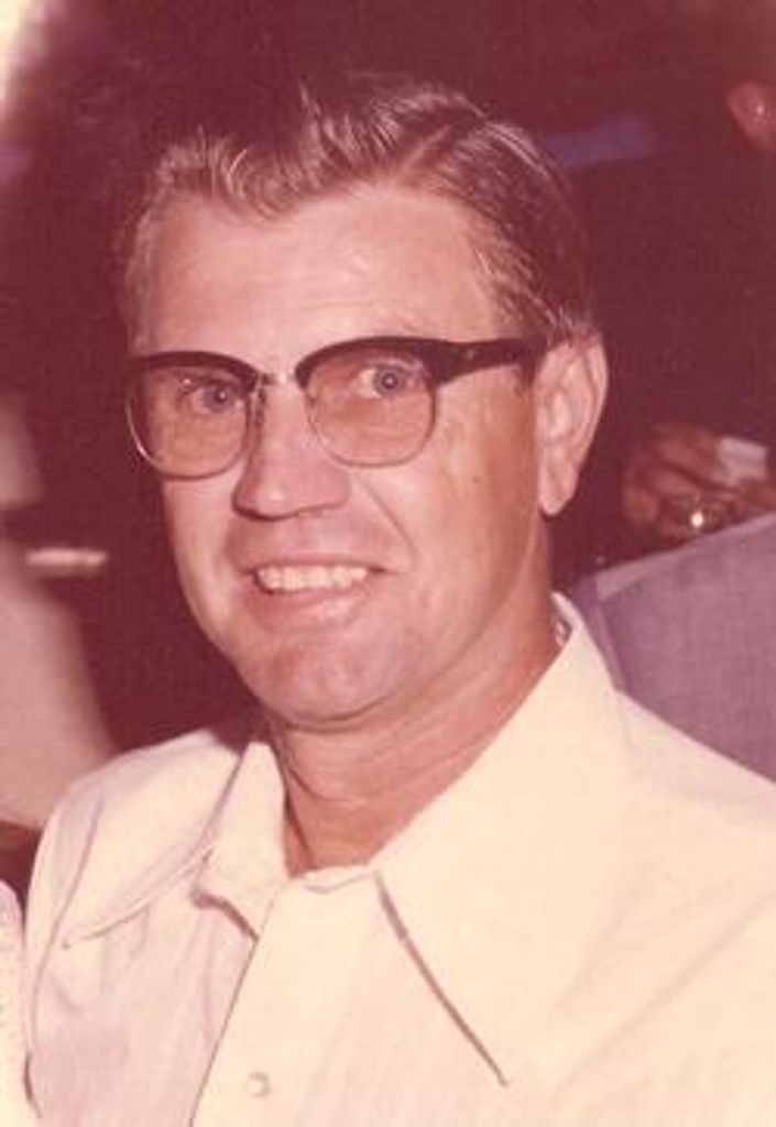 Everett Eugene "Gene" Campbell Profile Photo