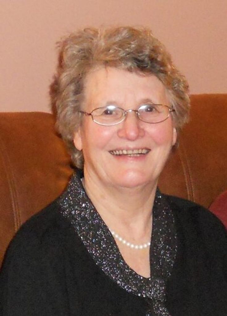 Rowena Mary Head Profile Photo