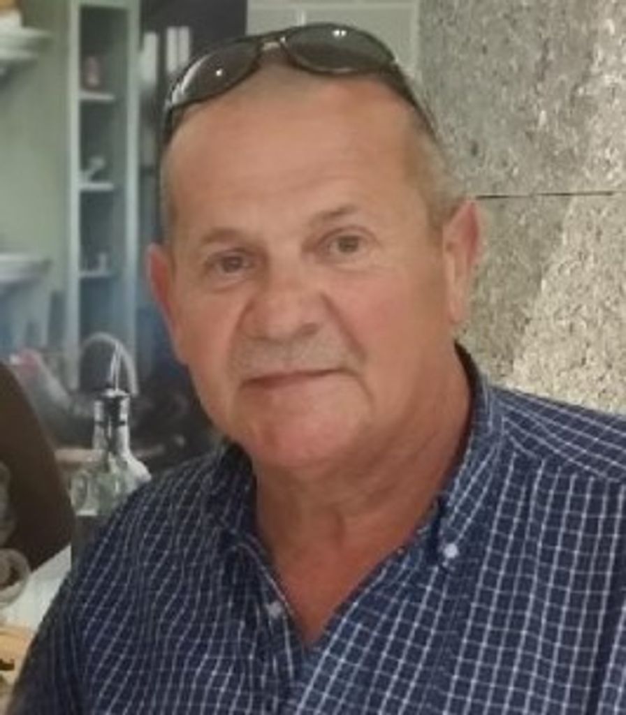 Max Stoll Profile Photo