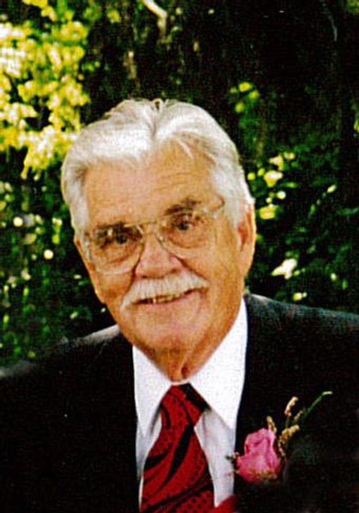 Robert Lorenz Profile Photo