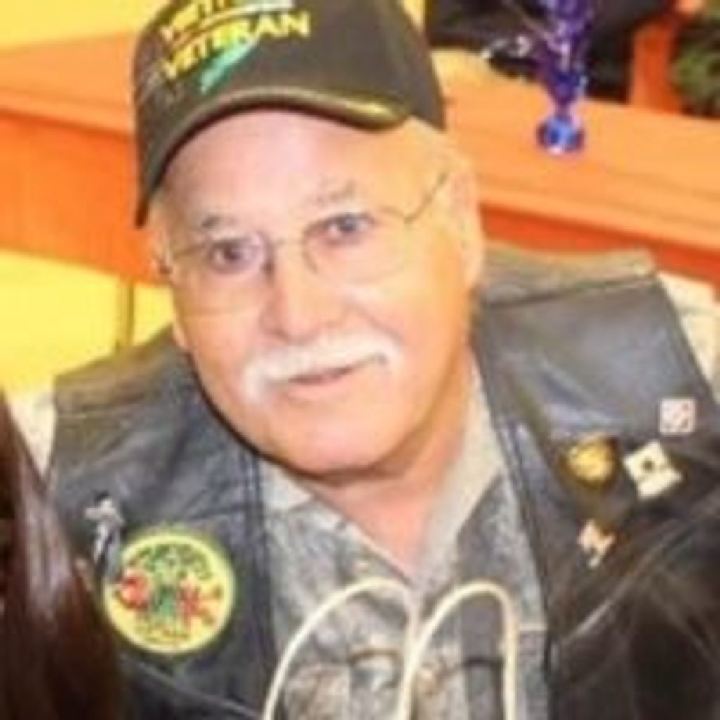 Luis Rolando Flores