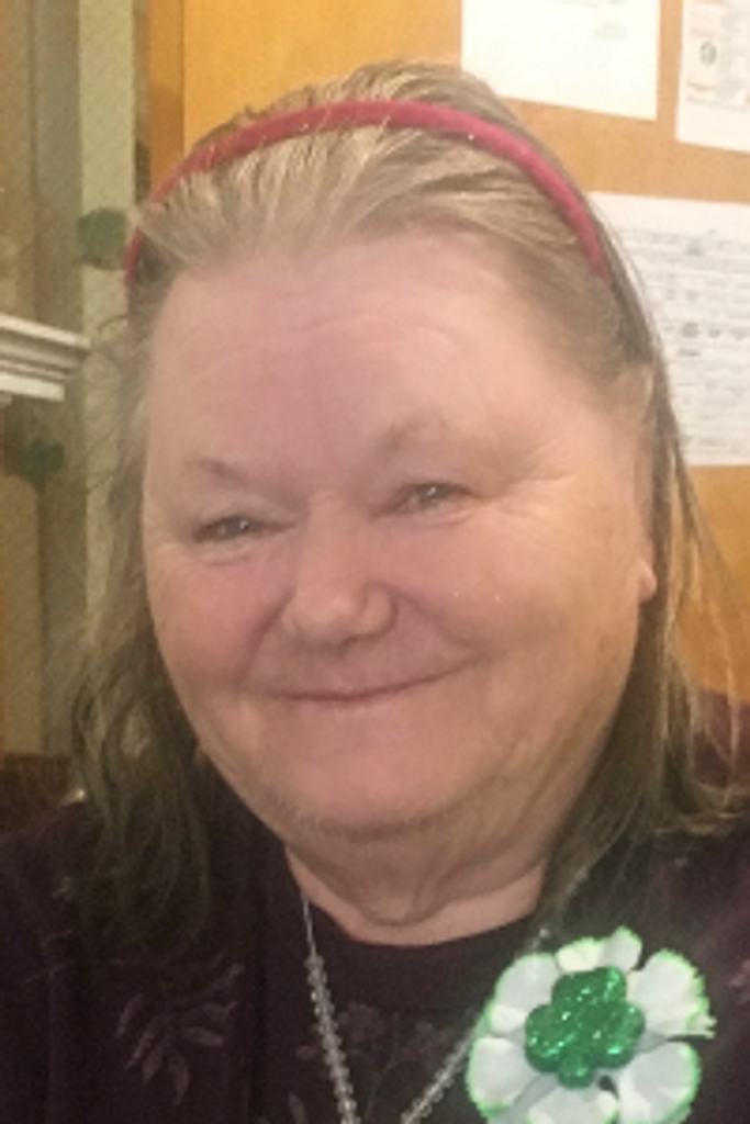 Elizabeth Carreiro Profile Photo