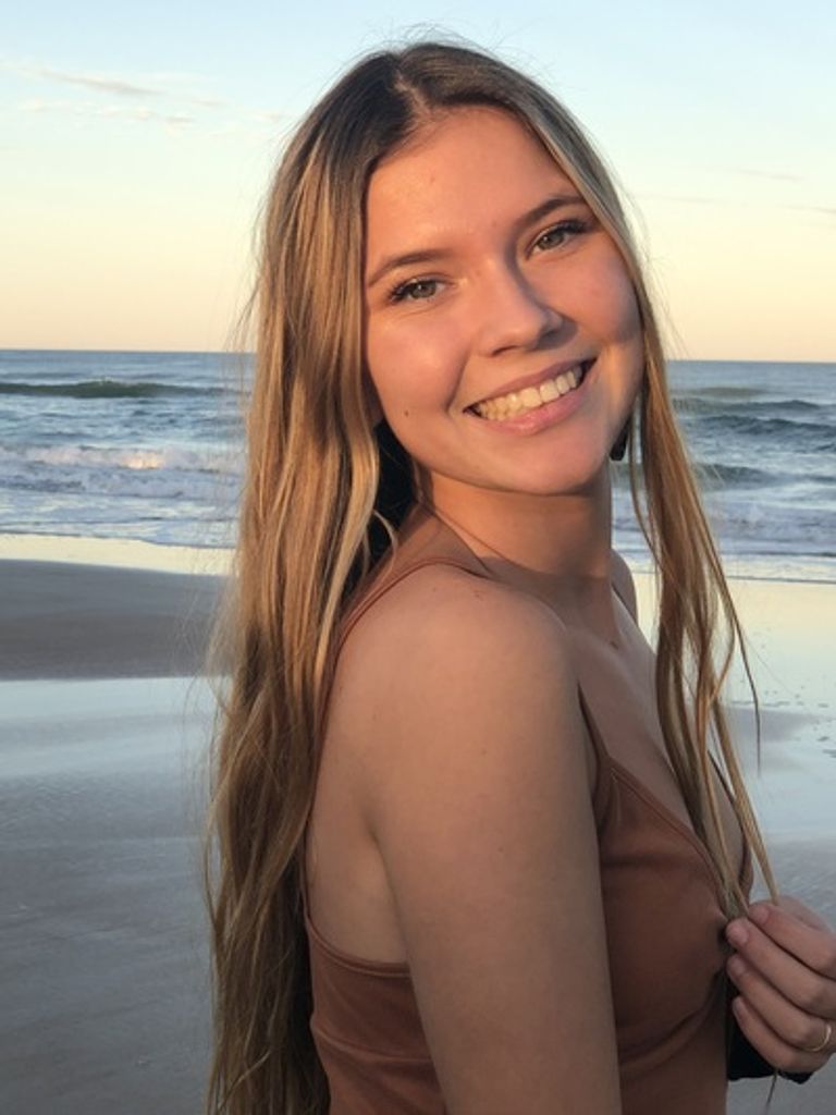 Rhiannon Nicole Osborne Profile Photo