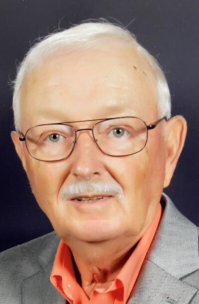 Johnny L Tucker Profile Photo