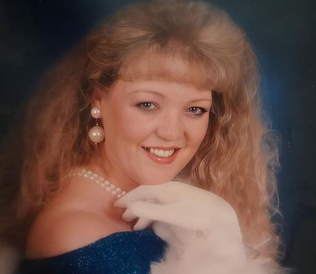 Ellen Marie Henderson Profile Photo