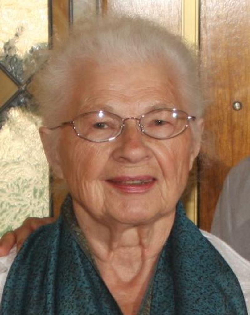 Evelyn Barbara Kozmiski Profile Photo
