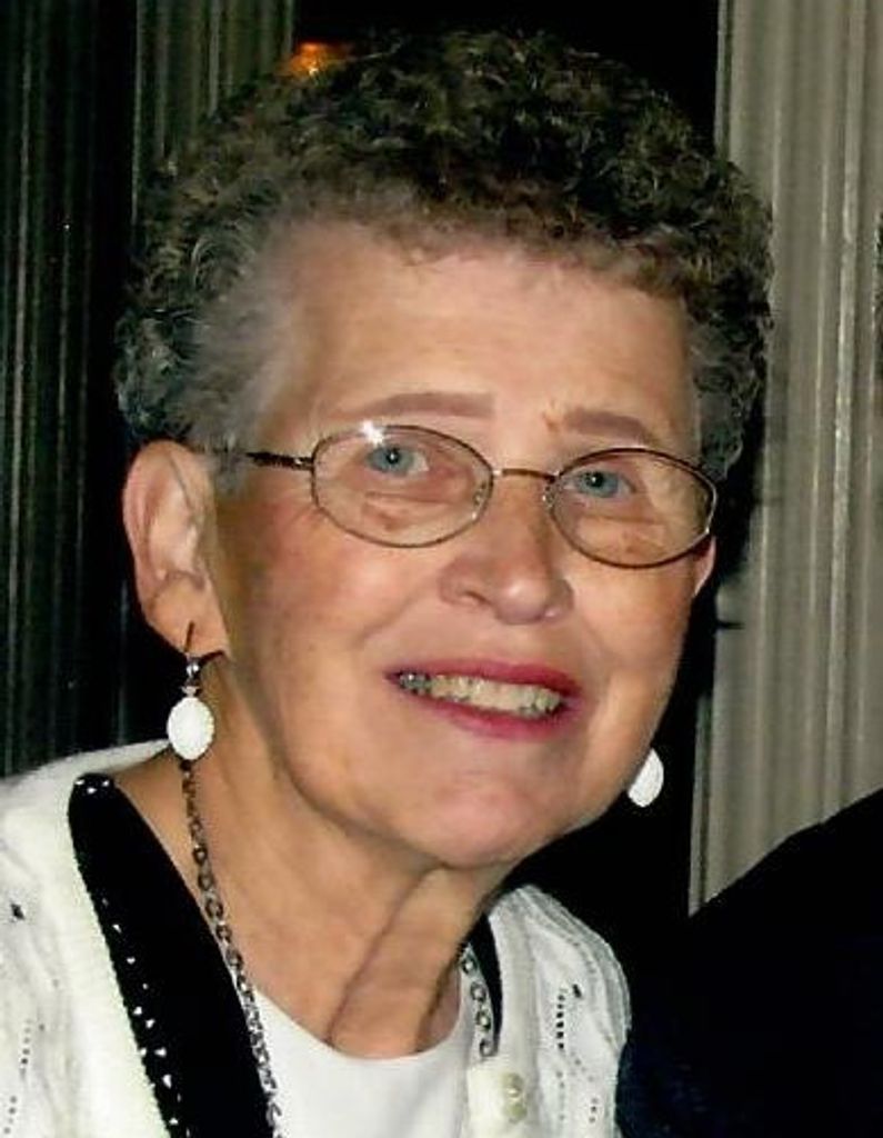 Mary Lou (Grubiss)  Weber