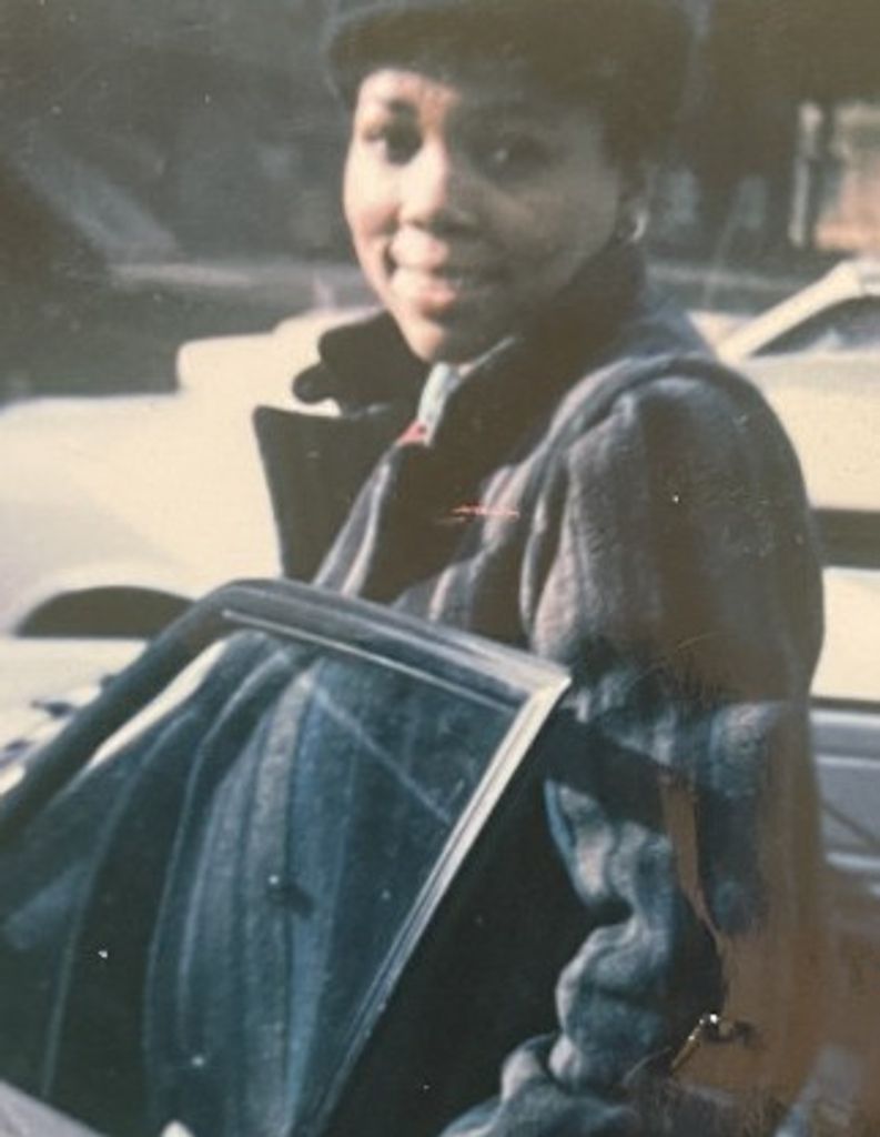 Mischell Lorraine (Graves)  Jones Profile Photo