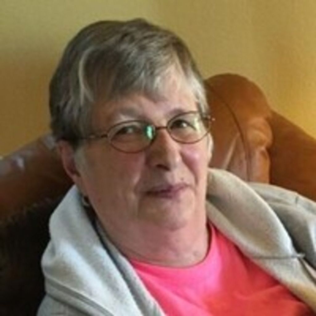 Bernadine "Bernie" Lunka Geis