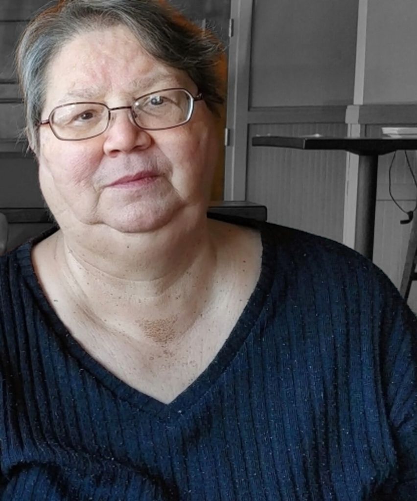 Mrs. Geraldine Owens Wills