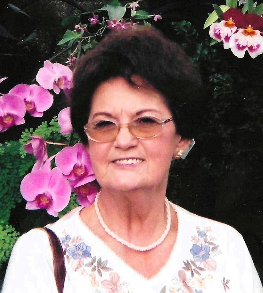 Mary Lou Smith Profile Photo