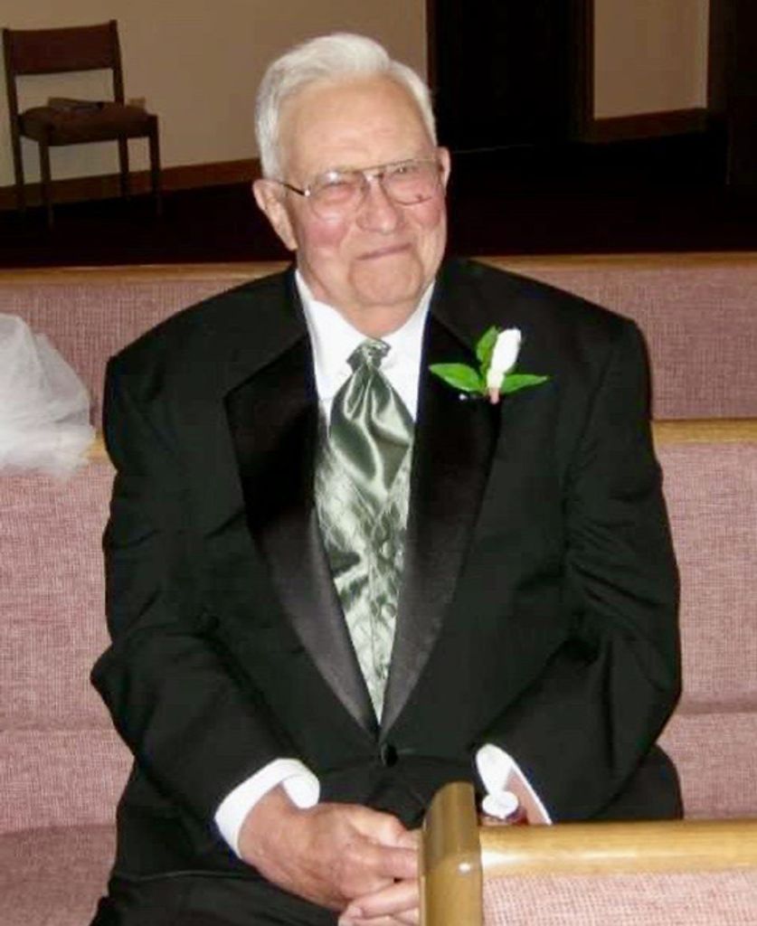 Wallace Alan Tucker