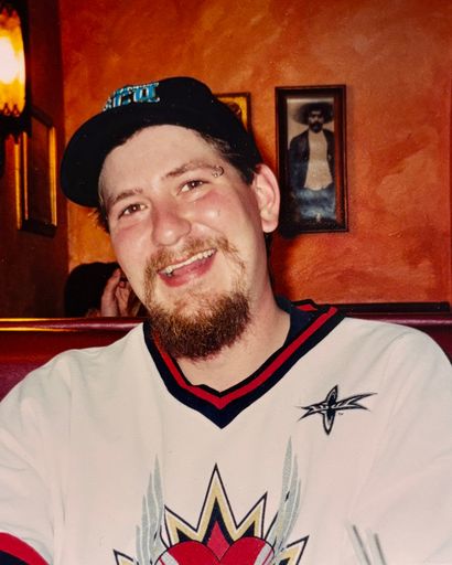 Matthew Lyle Miller's obituary image