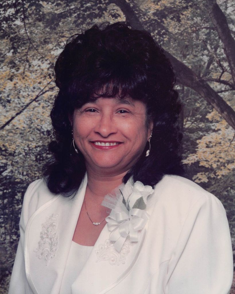 Linda Stewart Savage Profile Photo