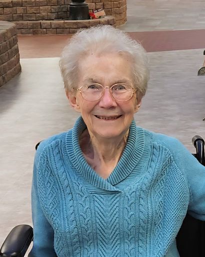 Lila Marie (Helland) Landvik's obituary image