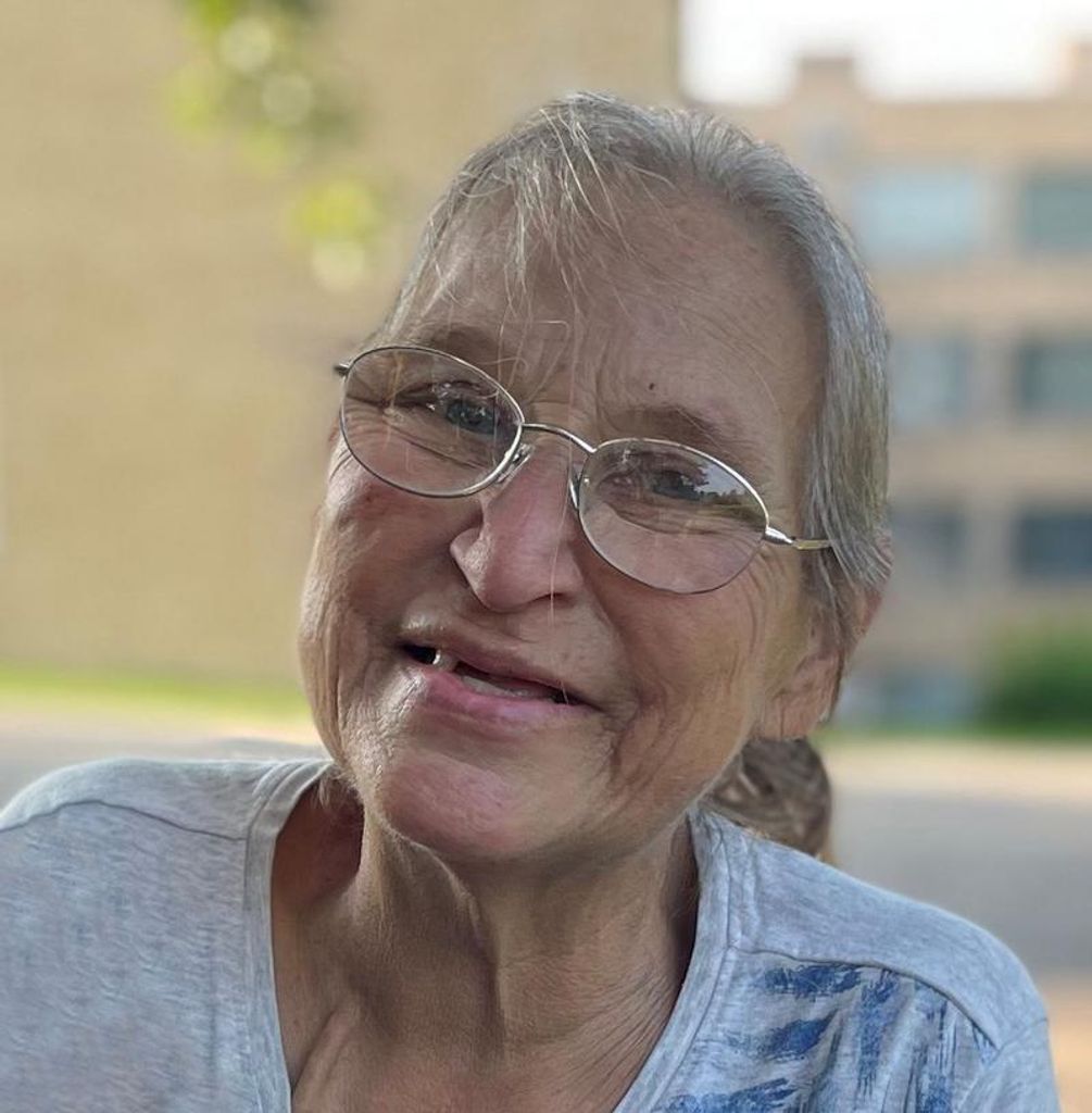 Cynthia Faria-Wells Profile Photo