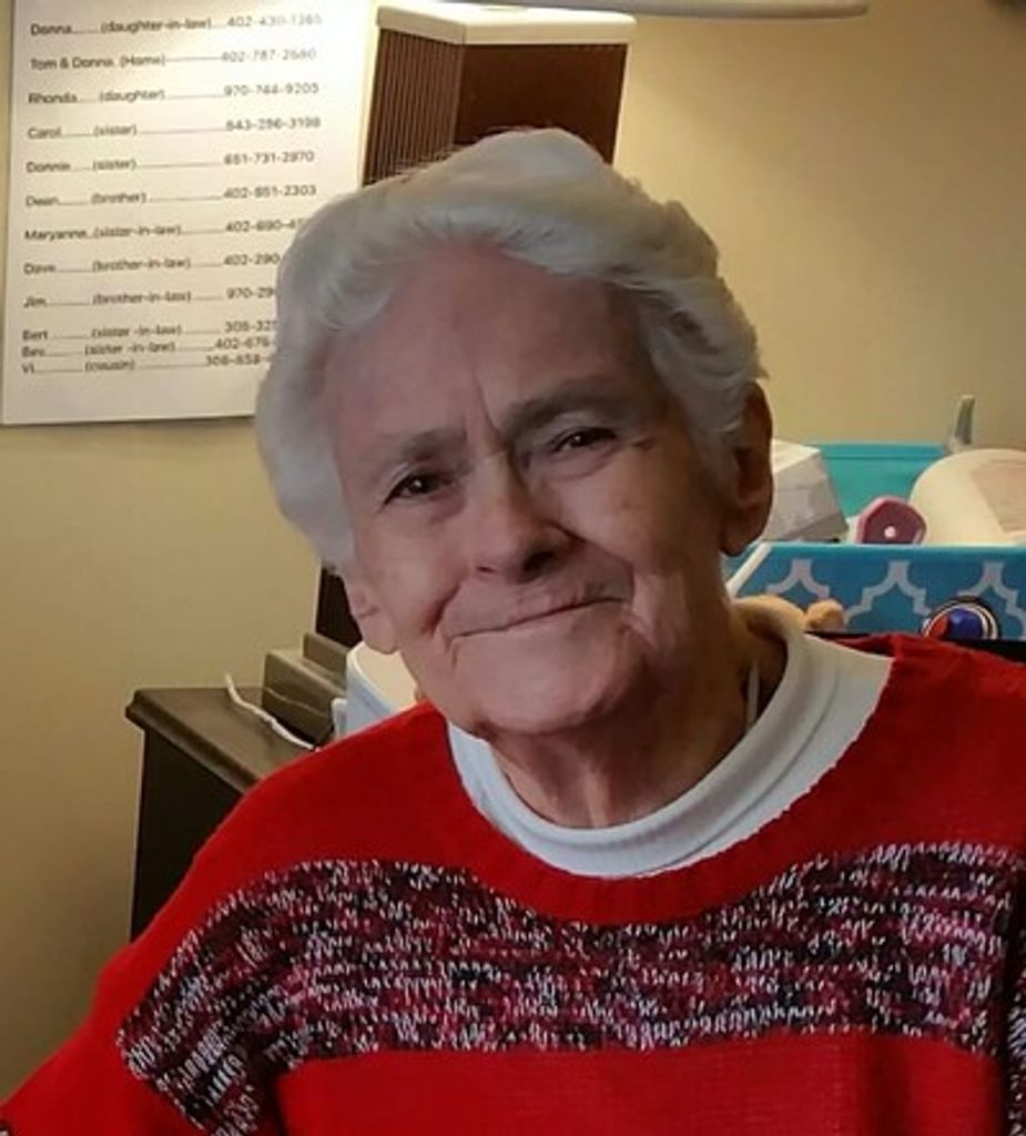 Janet Elaine Larsen Profile Photo