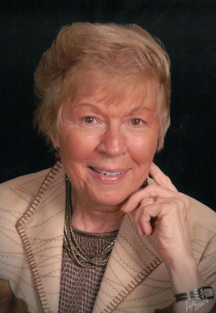 Helga S. Holz Profile Photo