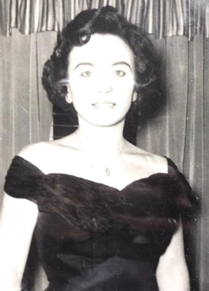 Ellen Marie Labrecque