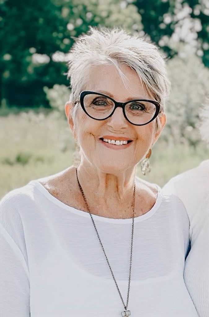 Carrolin Joyce Behrends Profile Photo