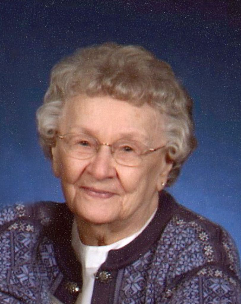 Edna Carlson