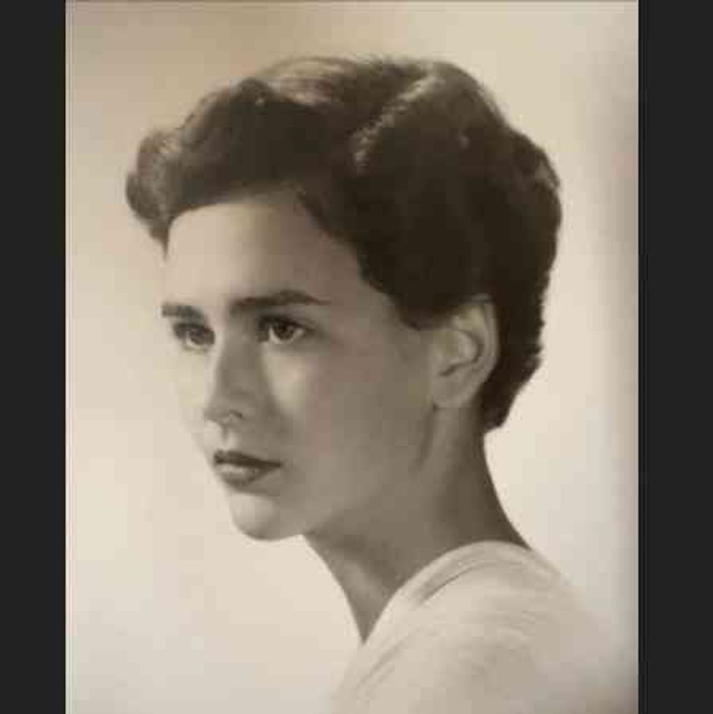 Laurel Less Moran Profile Photo